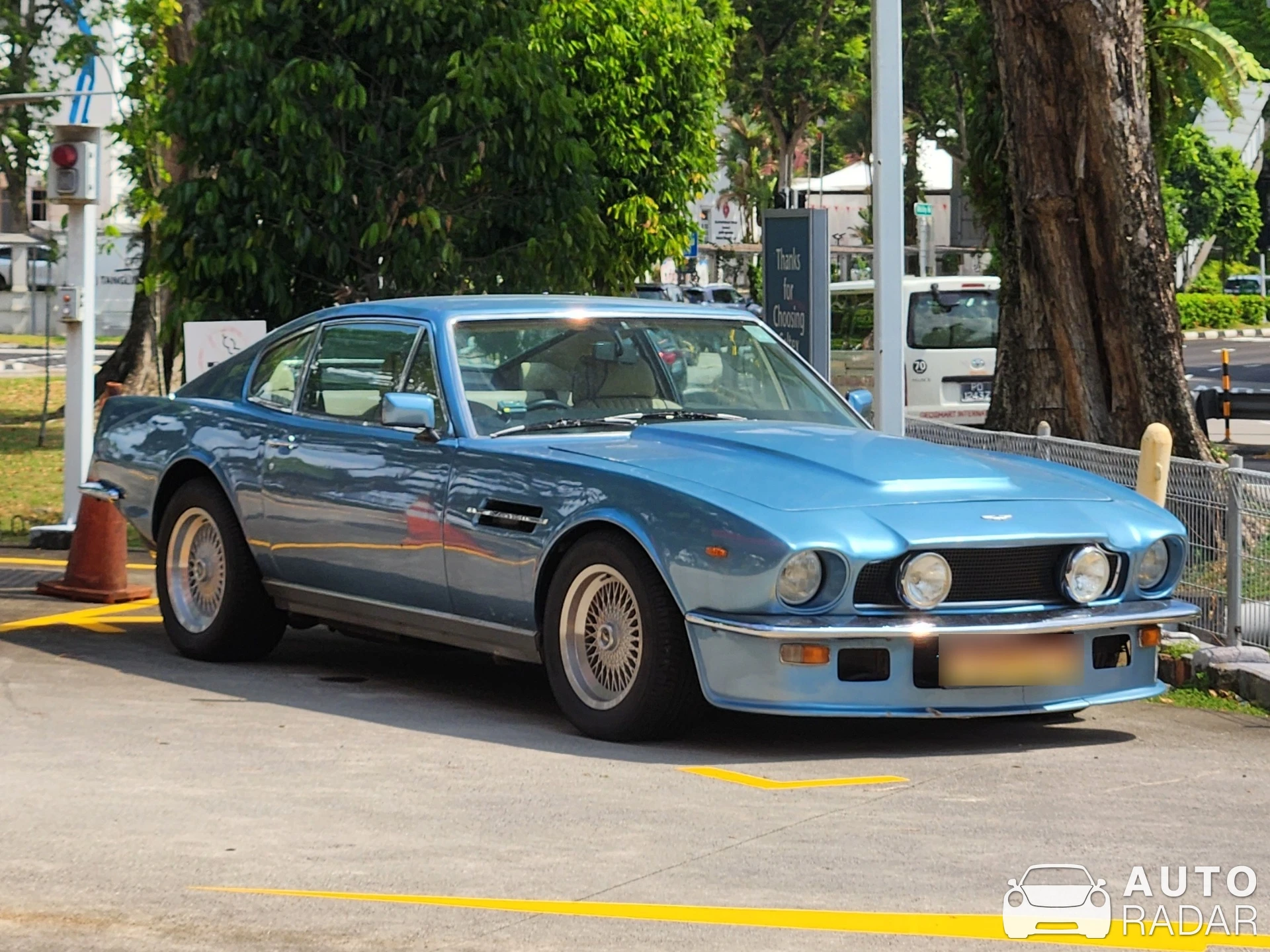 Aston Martin V8 Vantage 1977-1989 spotted in Singapore
