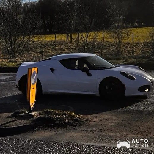 Alfa Romeo 4C Coupé spotted in Hampshire, United Kingdom