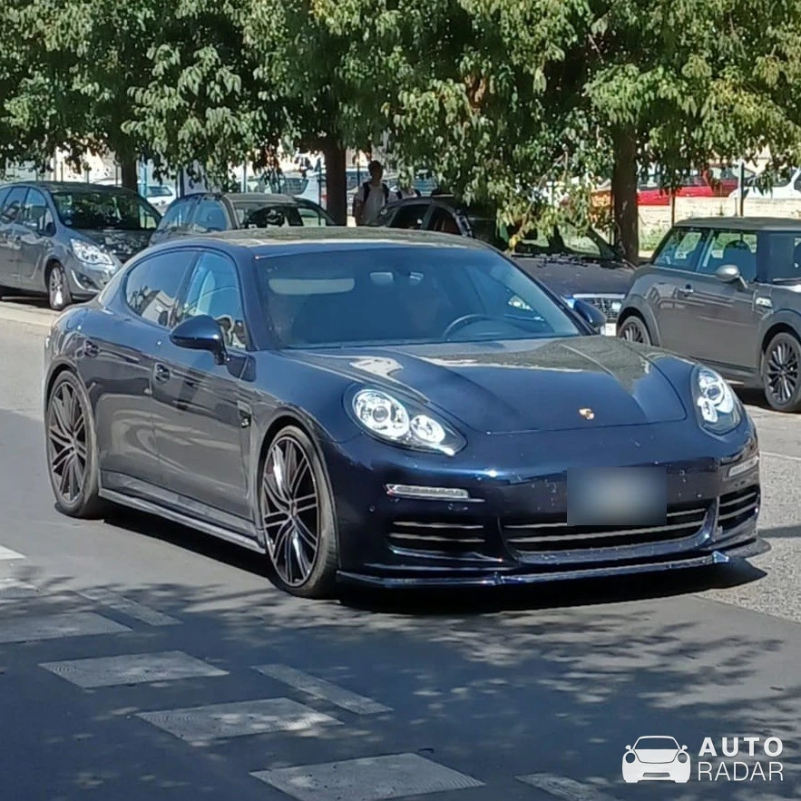 Porsche 970 Panamera Turbo spotted in Bari, Italy