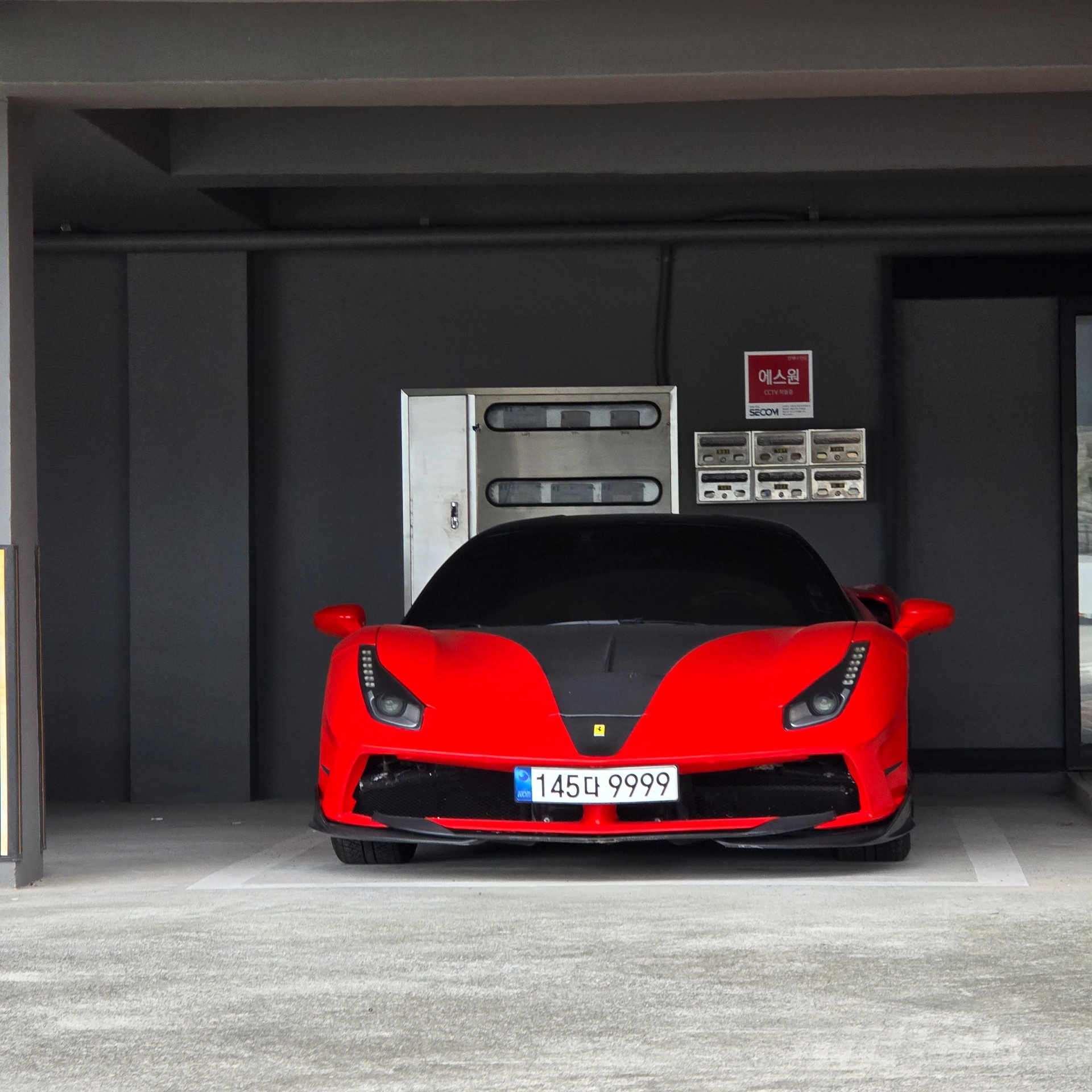 Ferrari 488 GTB Misha Design