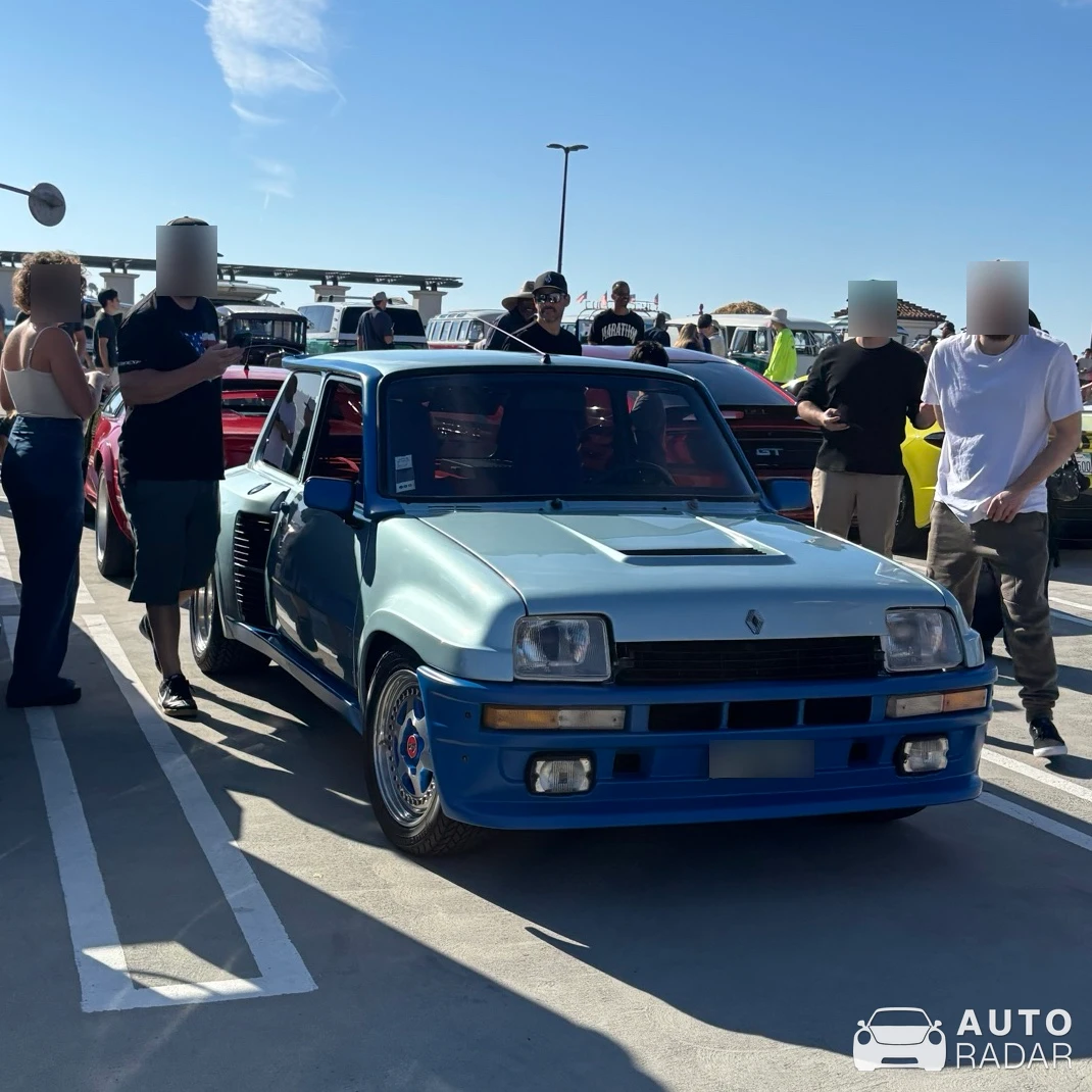 Renault 5 Turbo spotted in San Clemente
