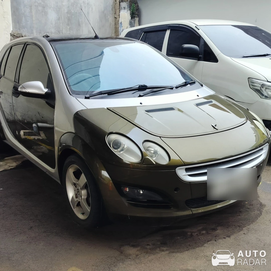 Smart ForFour spotted