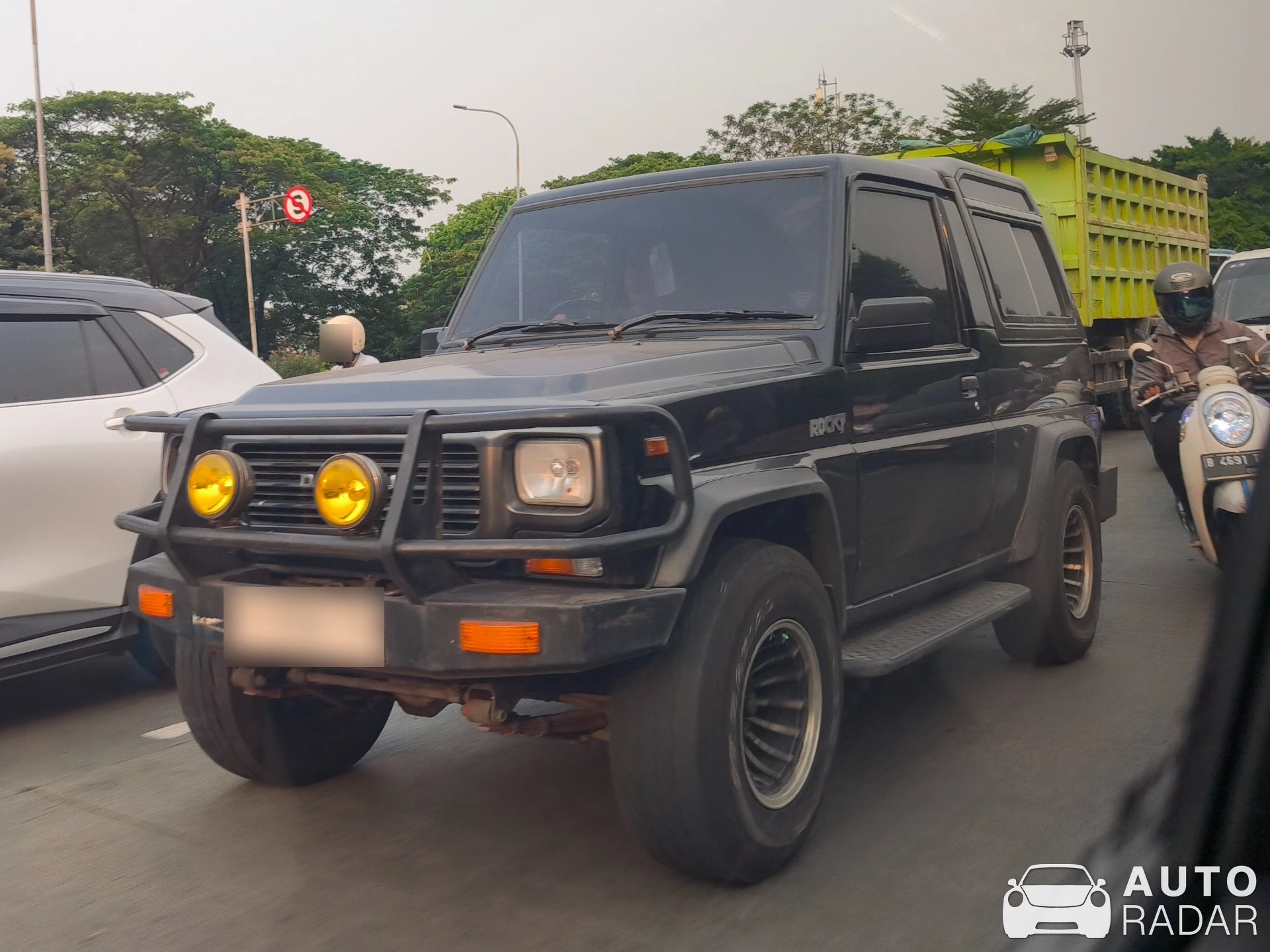 Daihatsu Taft spotted in Jakarta