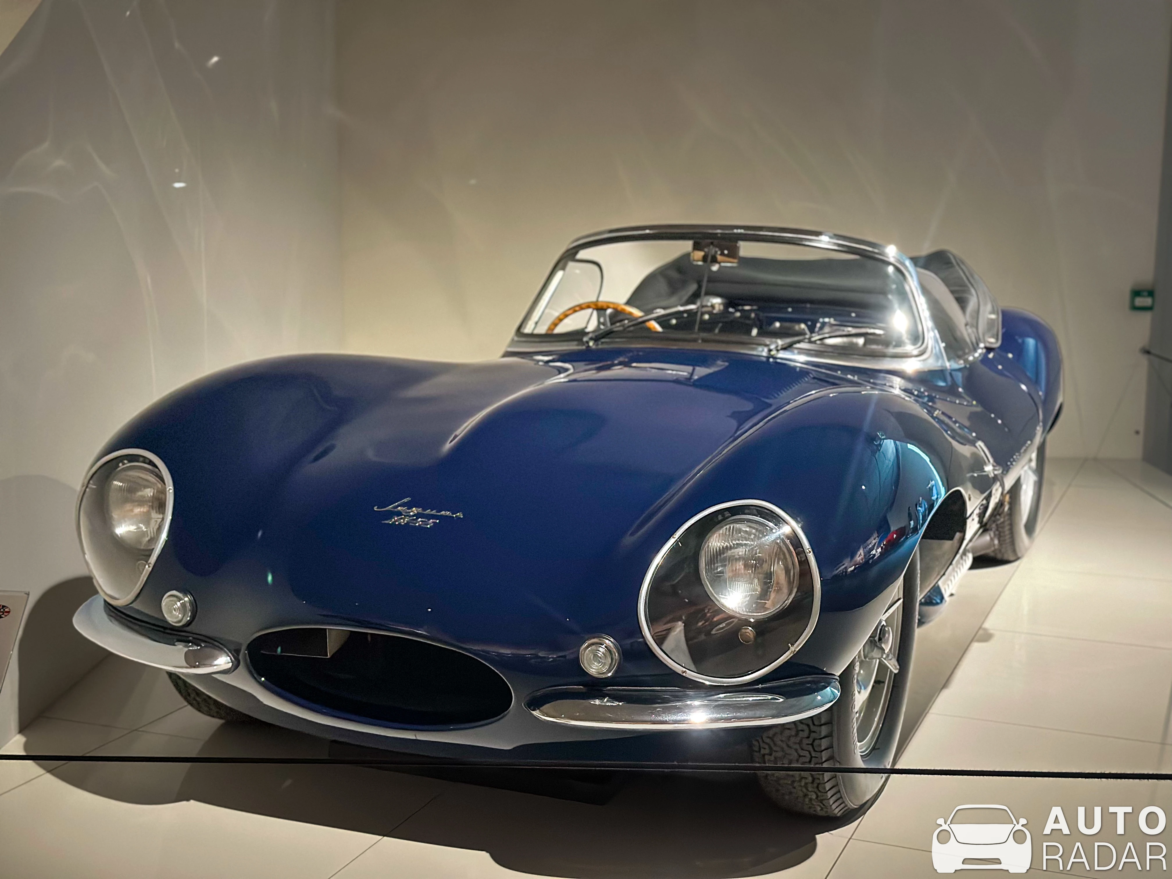 Jaguar XKSS spotted in The Hague