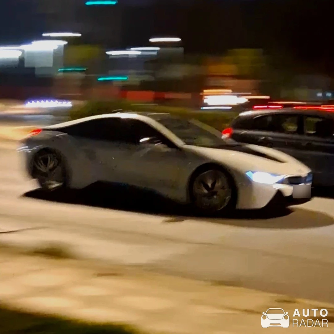 BMW i8 spotted in Glyfada, Greece