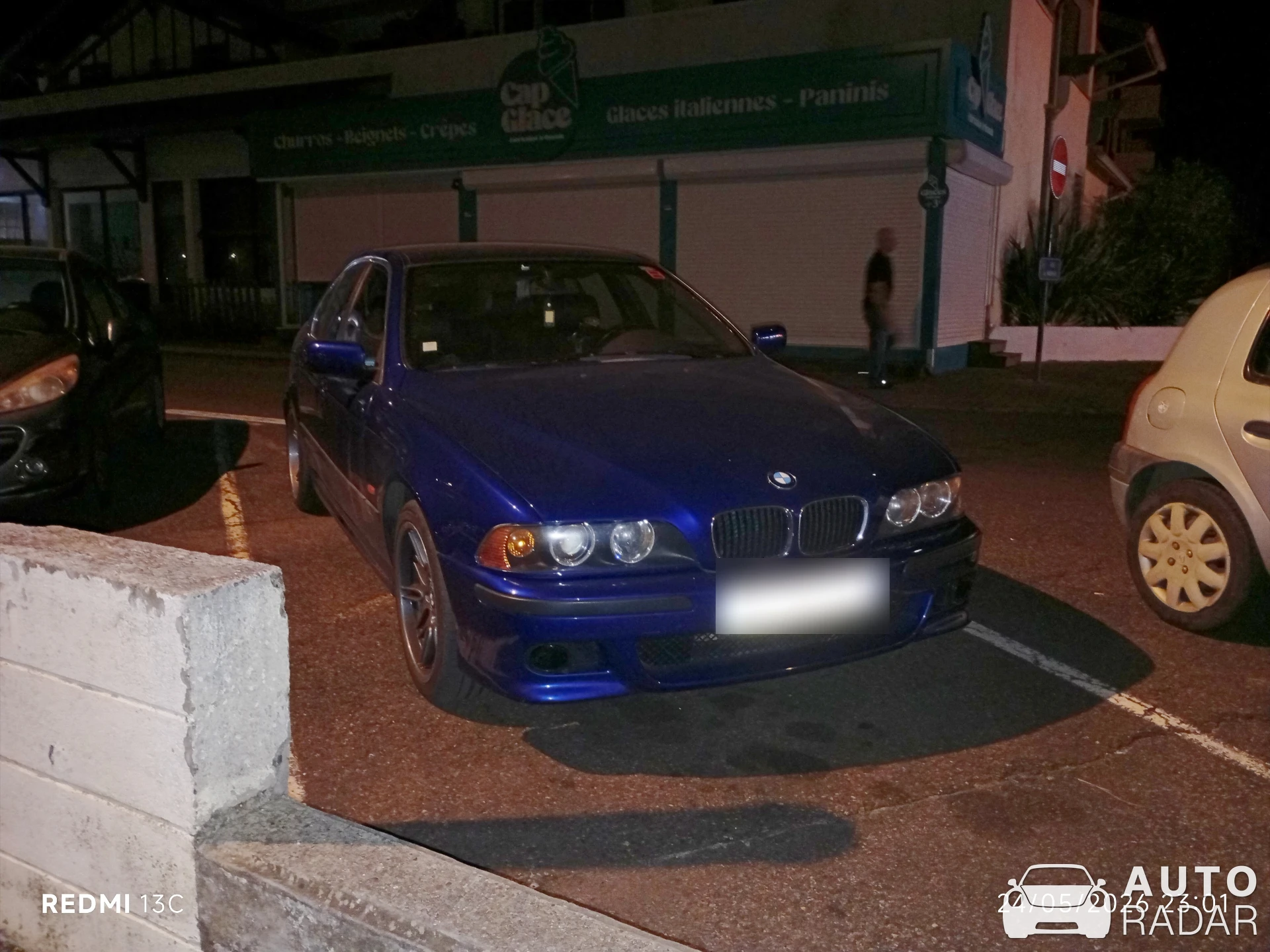 BMW 5 Series E39 spotted in Saint-Vincent-de-Tyrosse