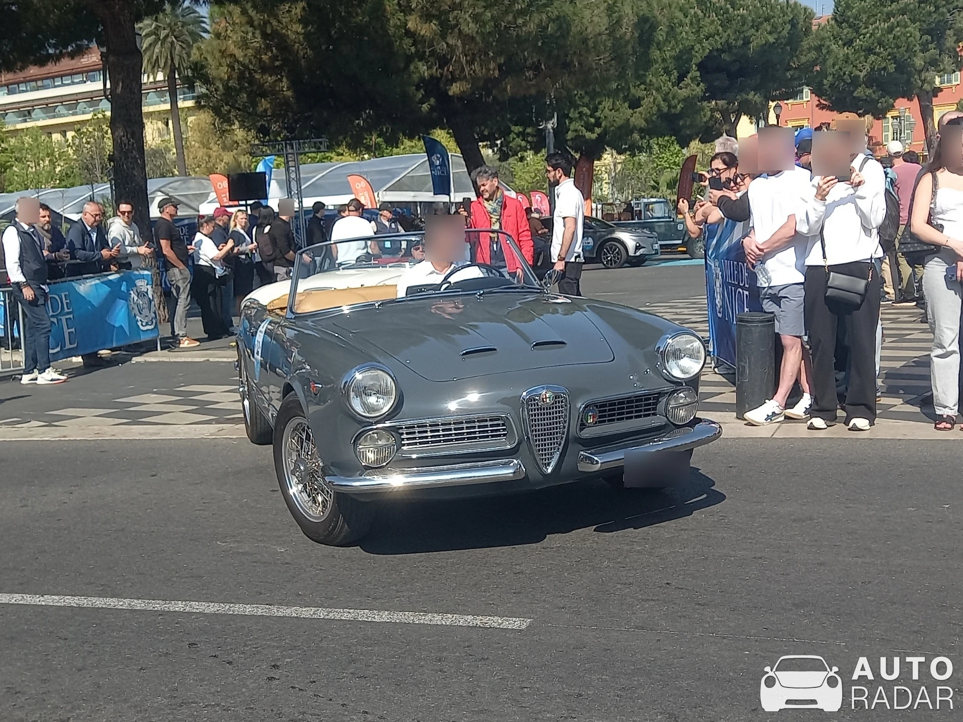 Alfa Romeo 2000 Spider spotted in Nice