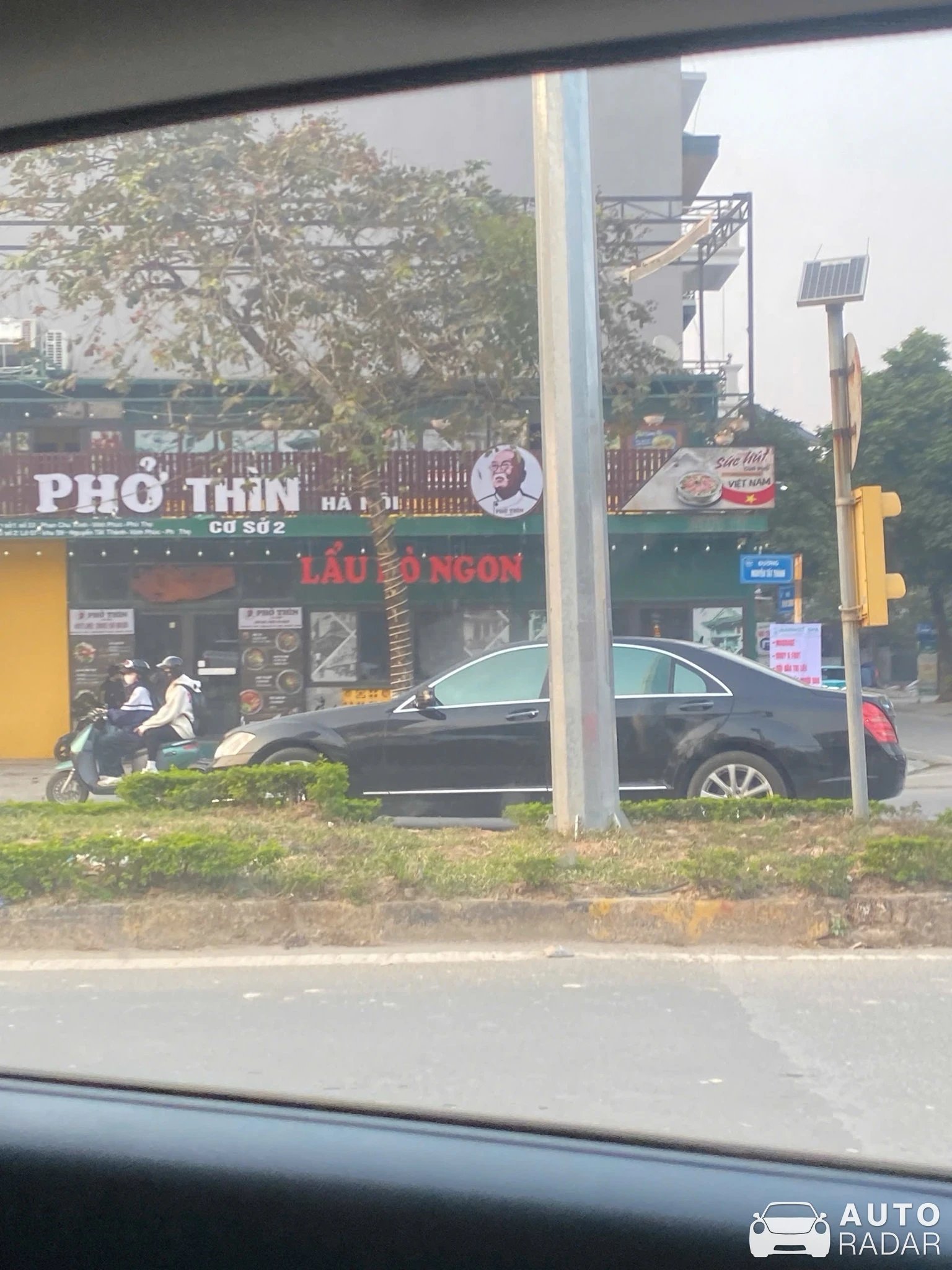 Mercedes-Benz S-Klasse W221 spotted in Thành phố Vĩnh Yên, Việt Nam