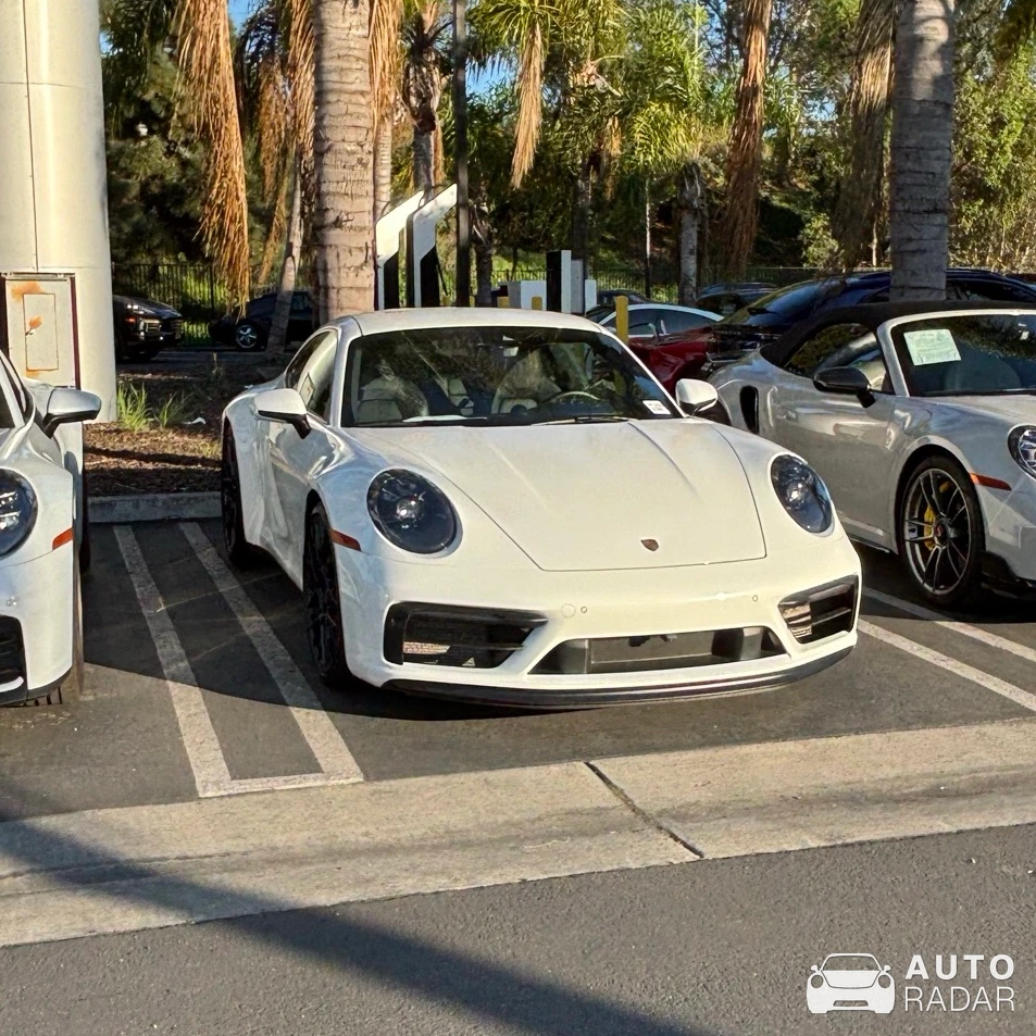 Porsche 992 Carrera MkI spotted in Hawthorne, United States