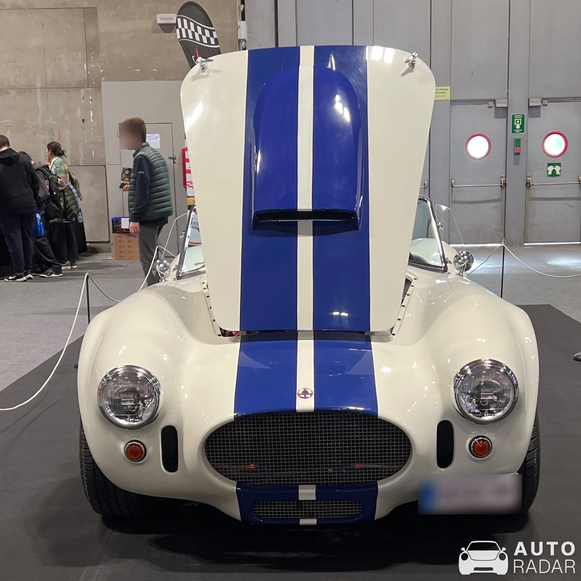Shelby Cobra 427 spotted in Madrid, Spanien