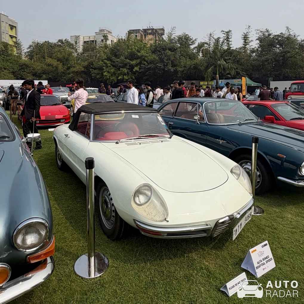 Alfa Romeo 8C Spider spotted in Mumbai, India