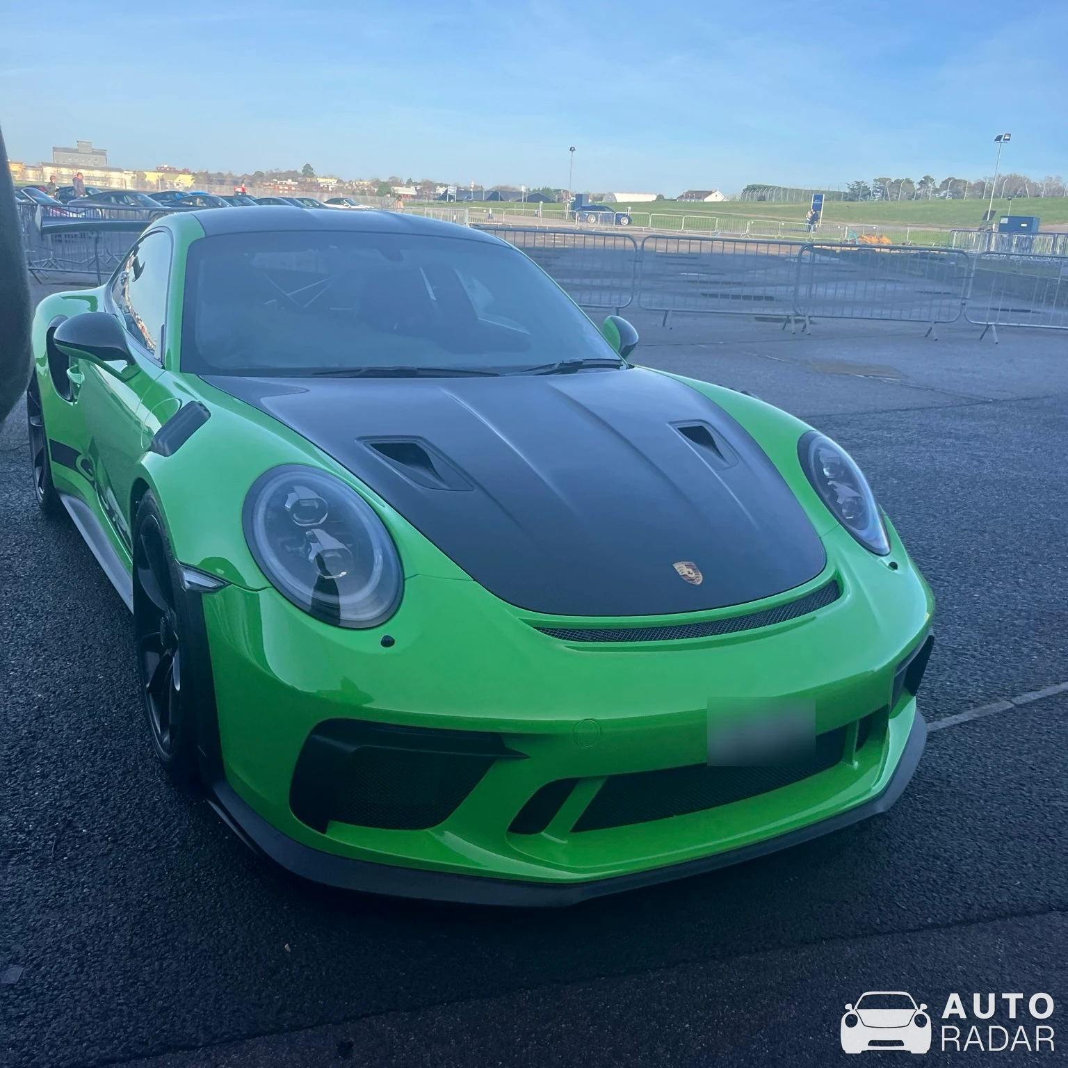 Porsche 991 GT3 RS MkII spotted in Surrey, United Kingdom