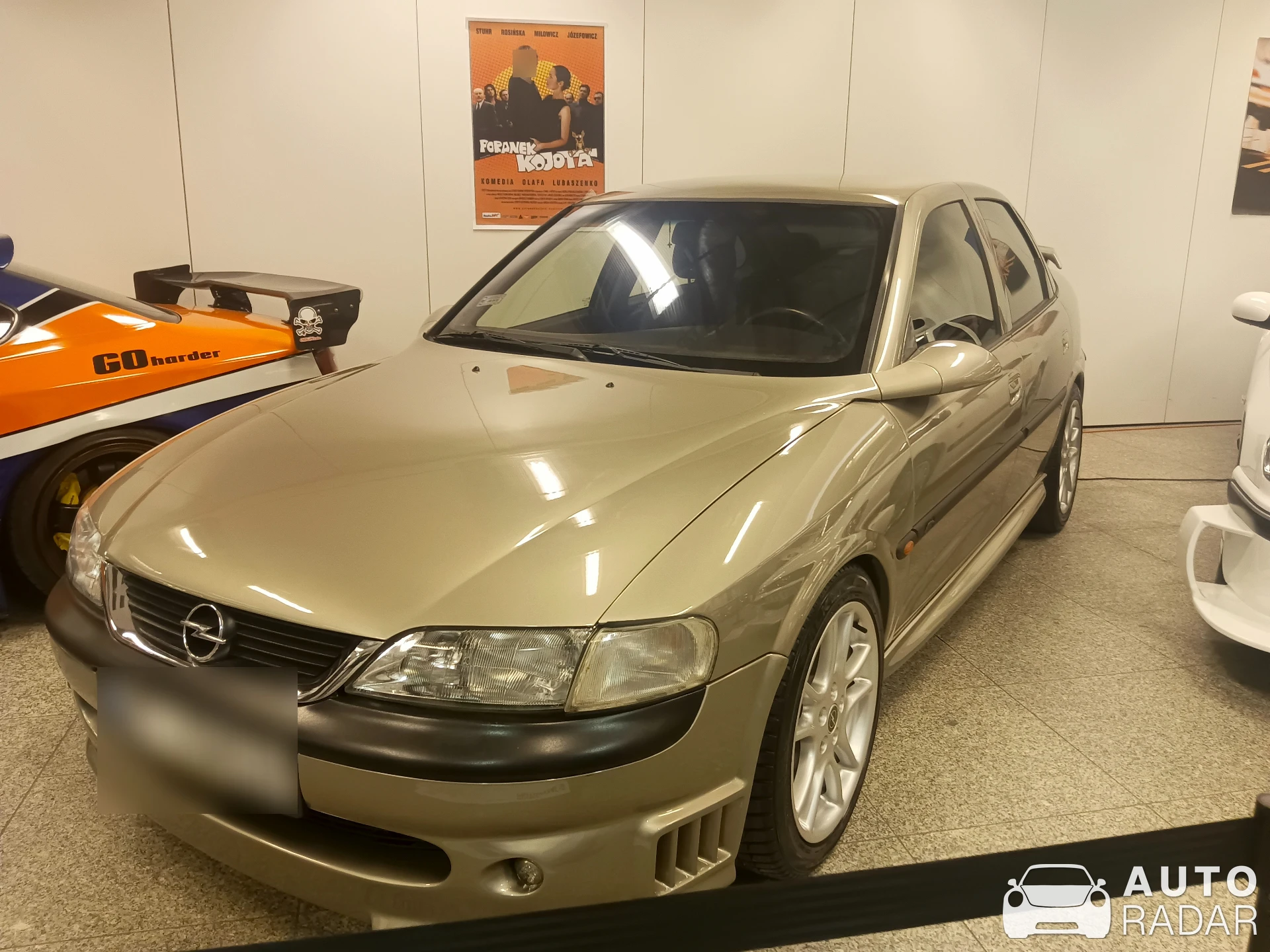 Opel Vectra spotted in Warszawa