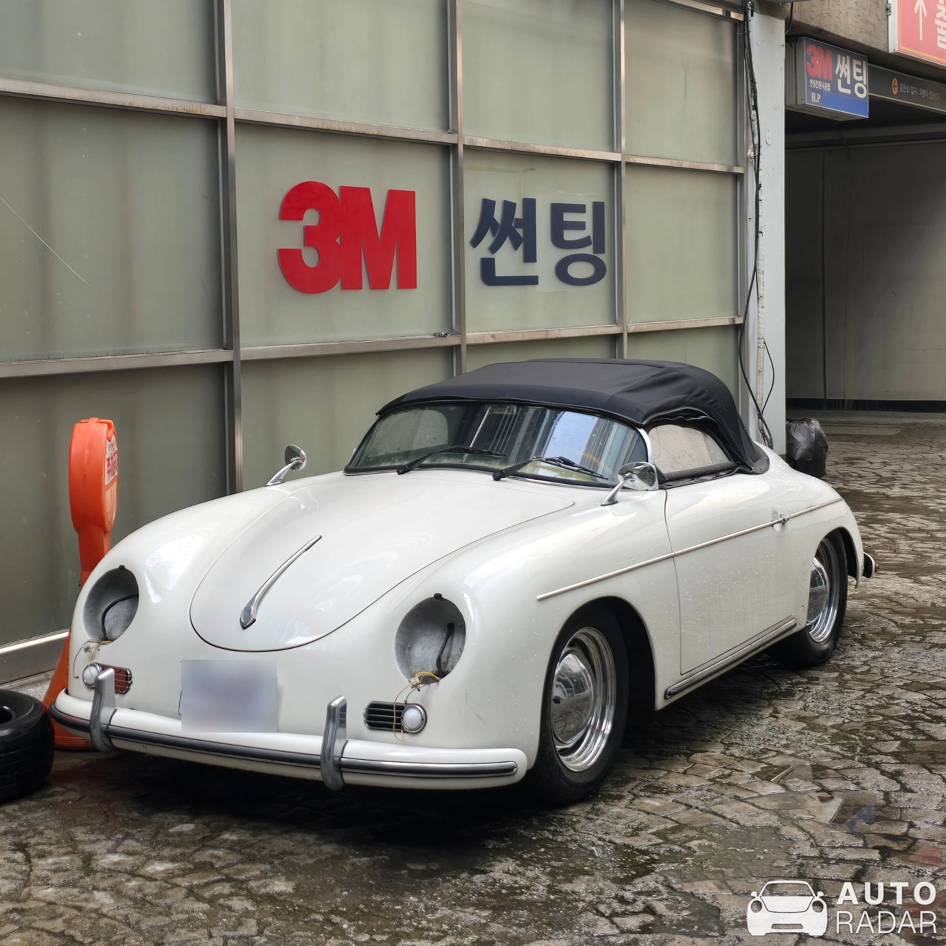 Porsche 356 Replica spotted in Seoul, South Korea
