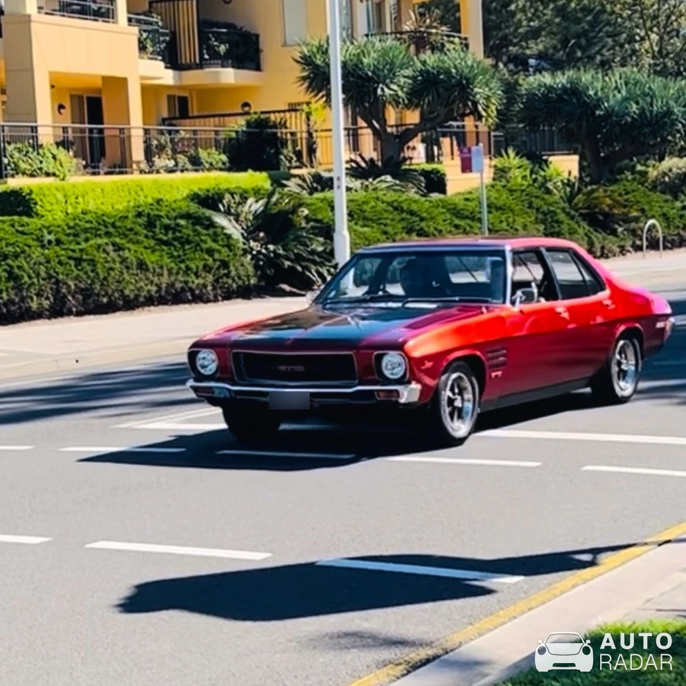 Holden VZ Monaro CV8-Z spotted in Wollongong
