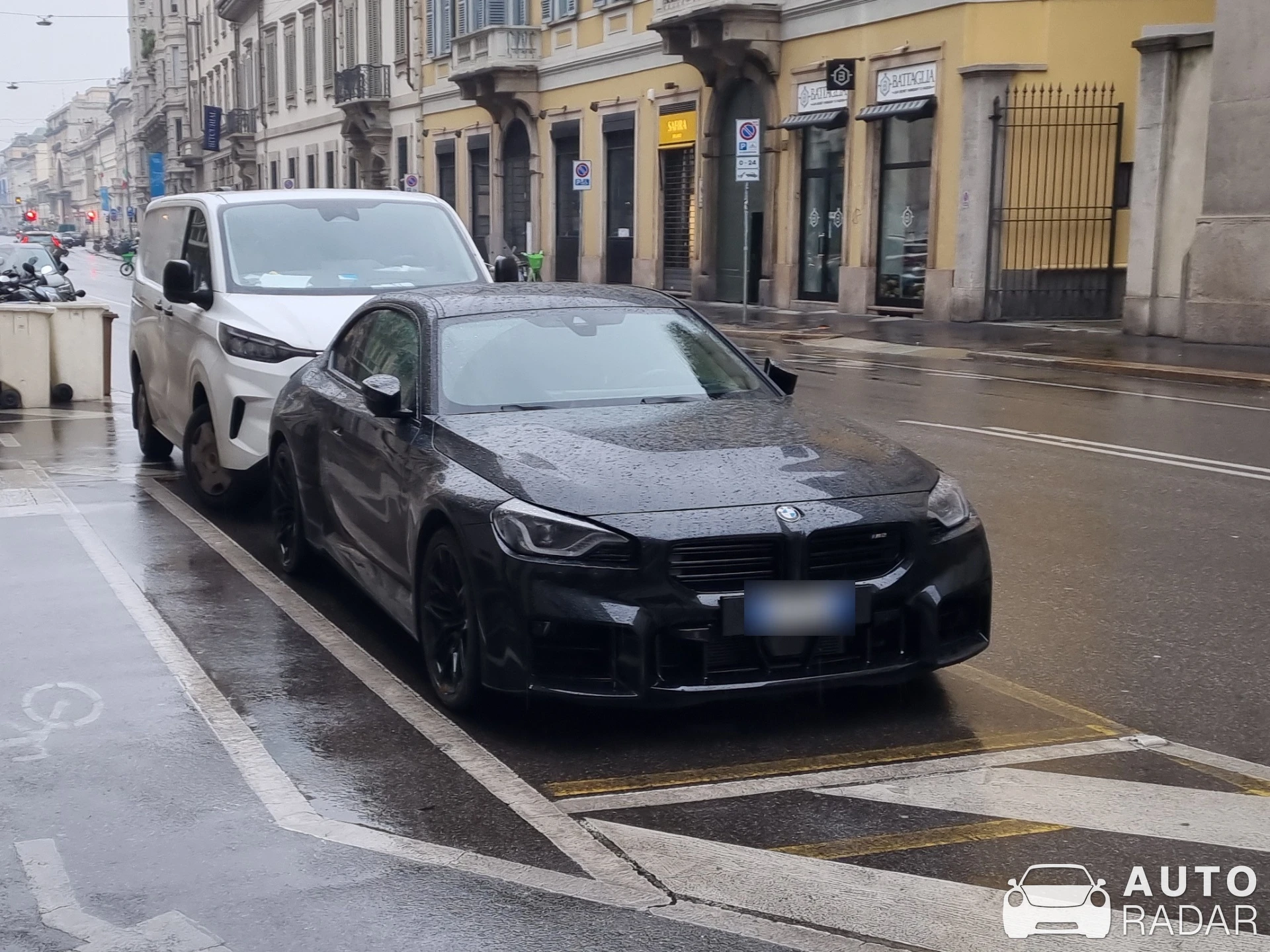 BMW M2 G87 Coupé spotted in Milano, Italy