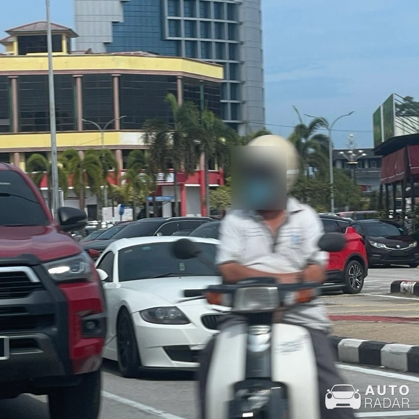 BMW Z4 Coupe E86 spotted in Kuantan
