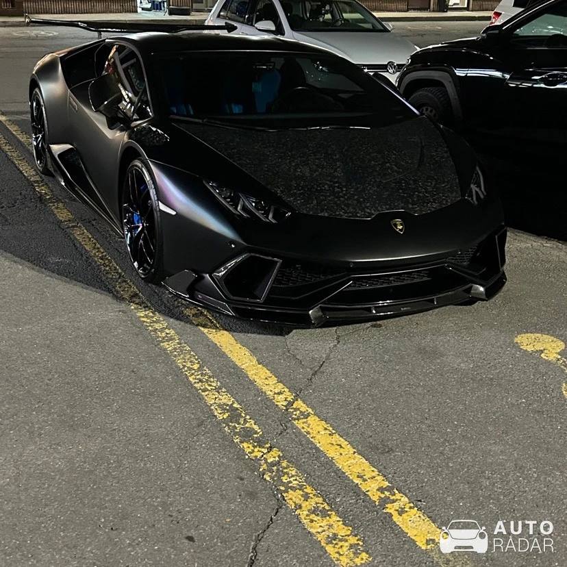 Lamborghini Huracán LP610-4 spotted in Brossard, Canada