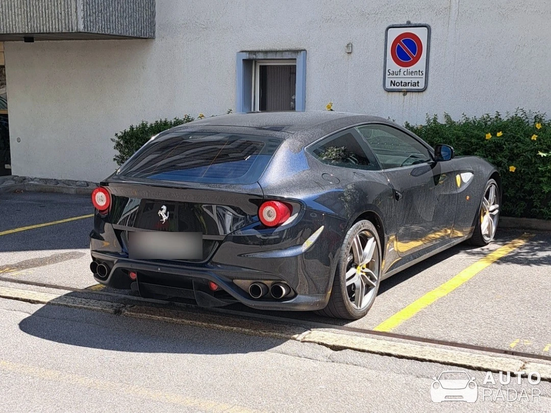 Ferrari FF spotted in Montreux, Suisse