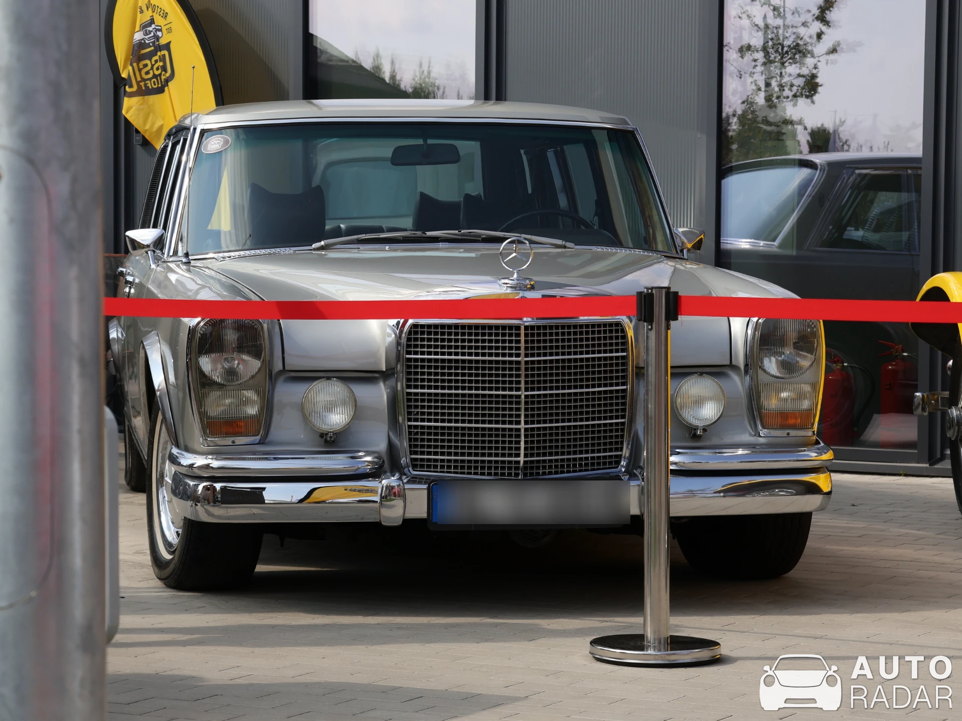 Mercedes-Benz 600 W100 spotted in Kaunas