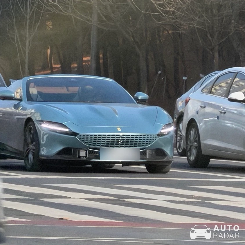 Ferrari Roma Spider spotted in 성남시, 대한민국