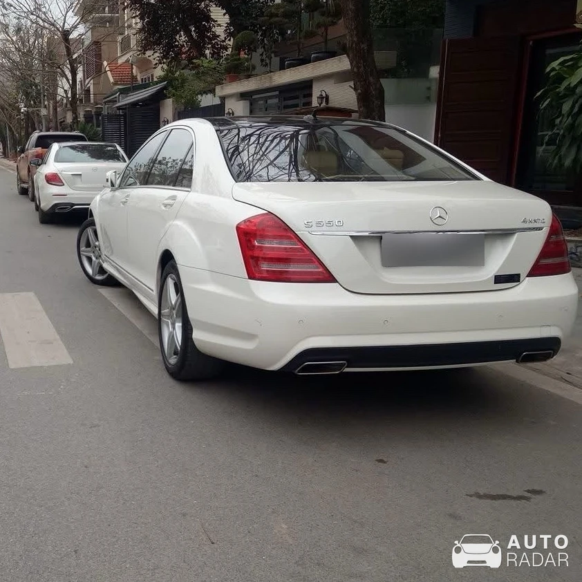 Mercedes-Benz S 550 W221 spotted in Thành phố Lào Cai