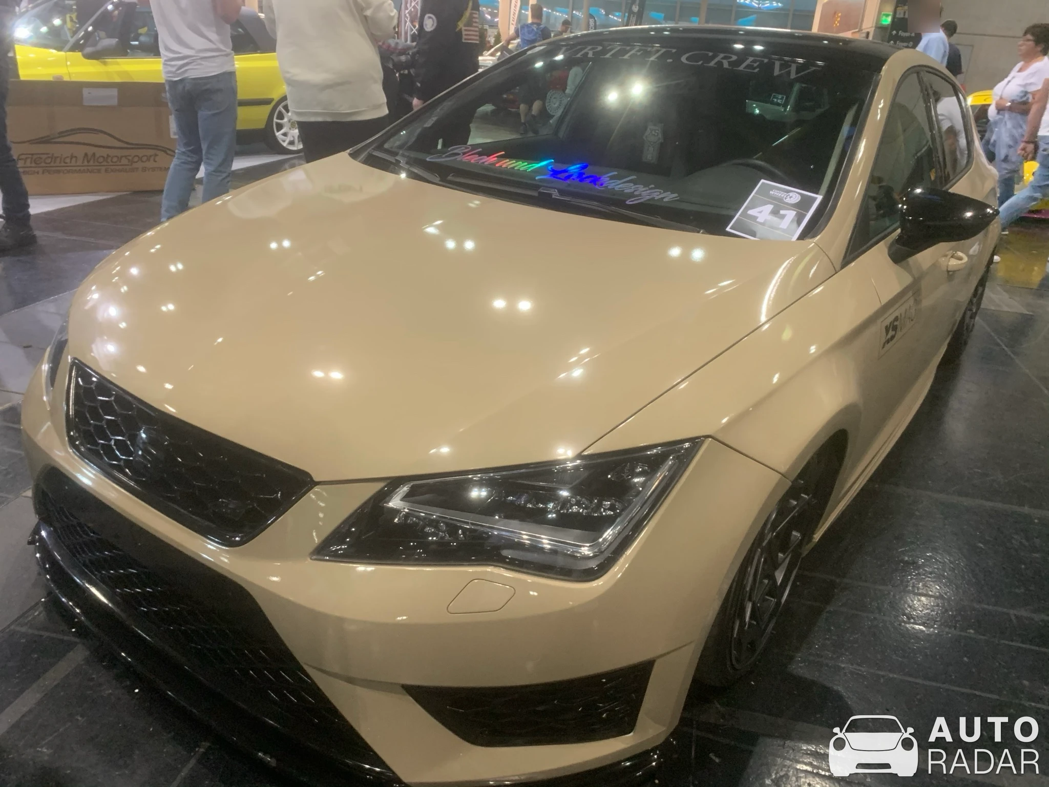 SEAT Leon Cupra R spotted in Wien, Österreich