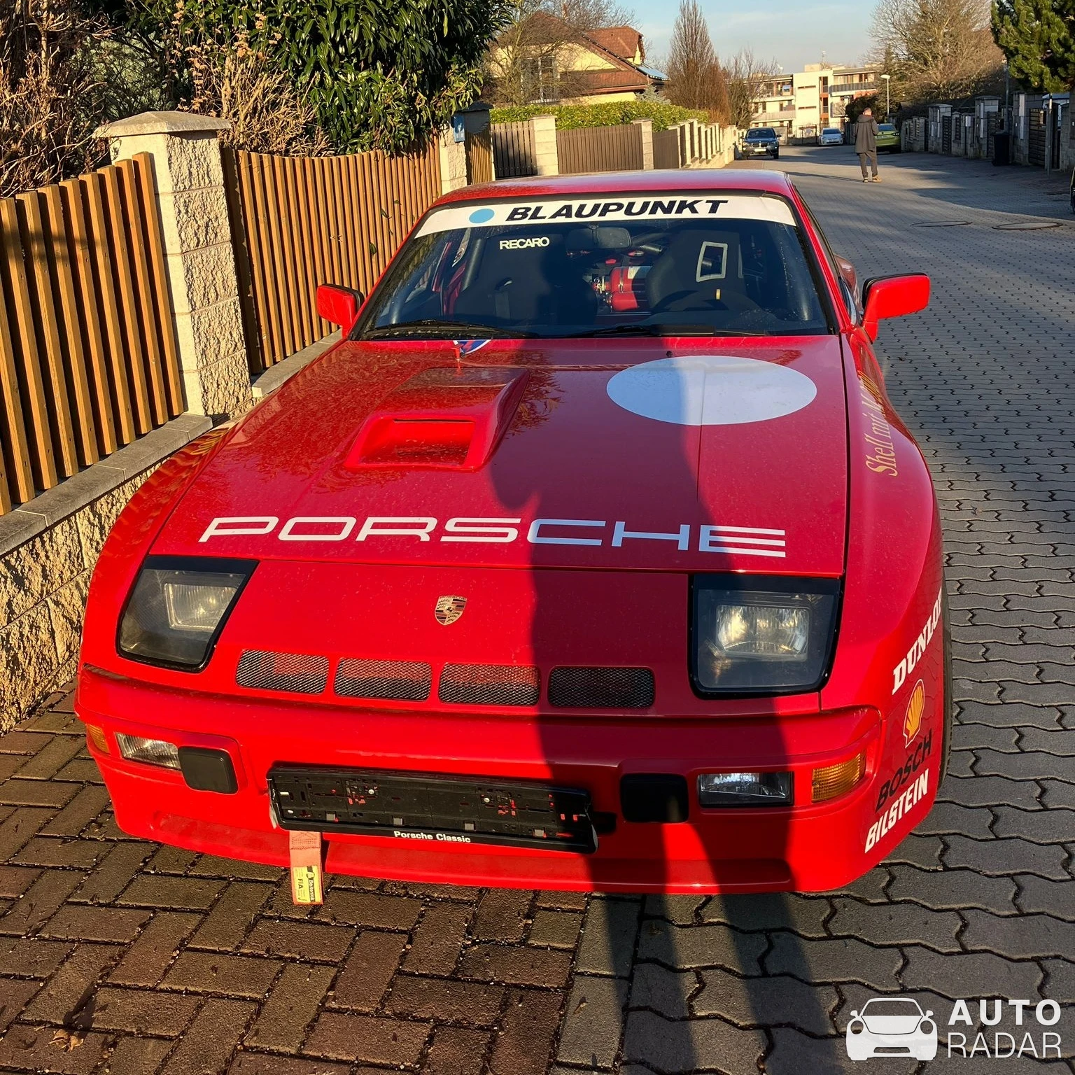Porsche 924 Carrera GTS spotted in Praha