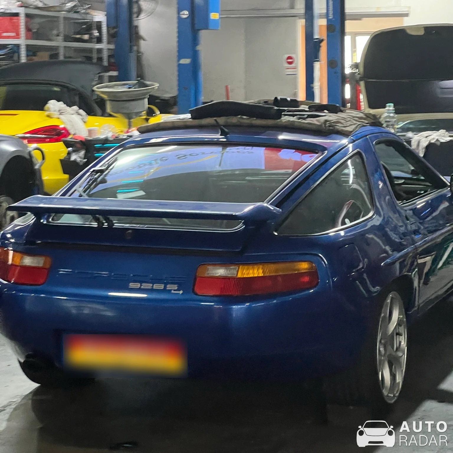 Porsche 928S spotted in Singapore