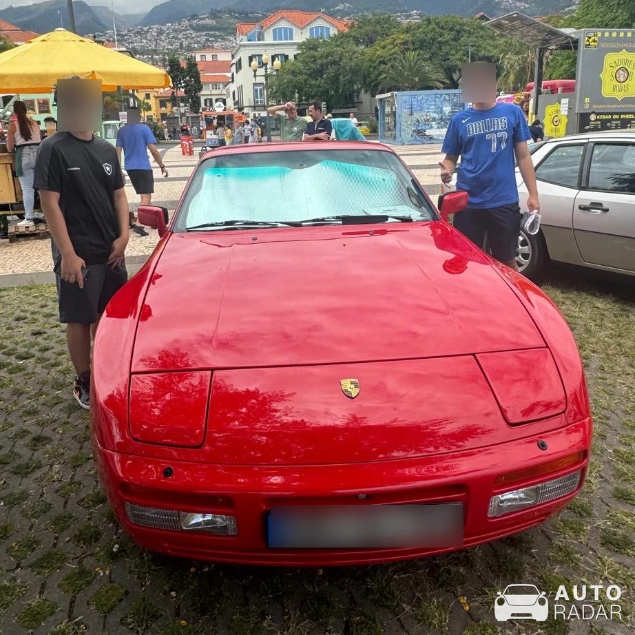 Porsche 944 spotted in Lisbon, Portugal