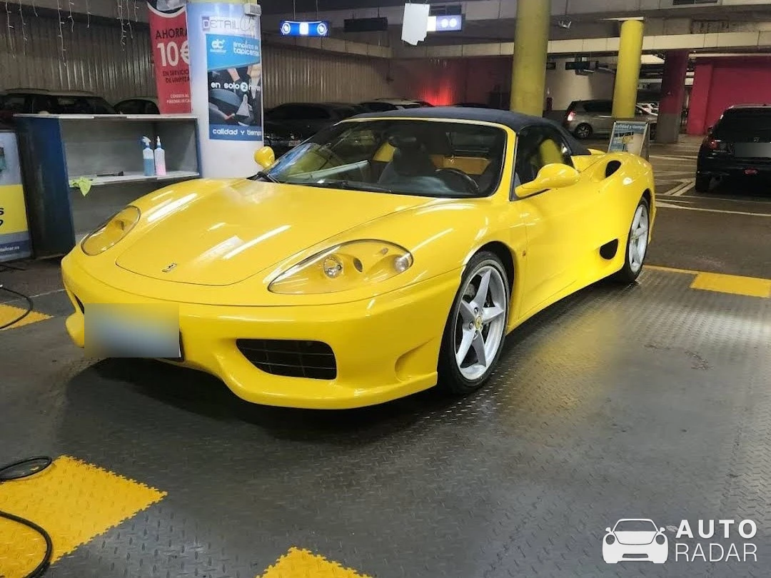 Ferrari 360 Spider spotted in Sevilla