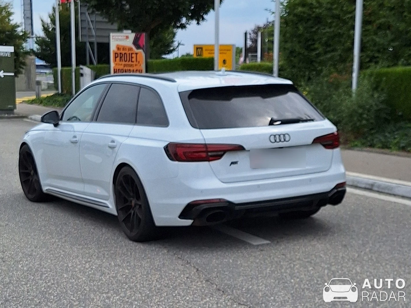 Audi ABT RS4 Avant B5 spotted in Leukerbad
