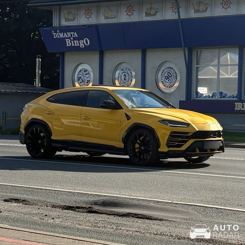 Lamborghini Urus spotted in Рига, Латвия