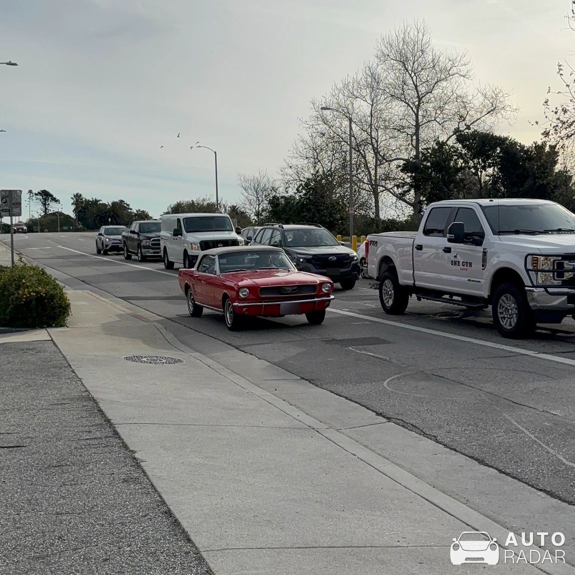 Ford Mustang Coupé 1966 spotted in Malibu, United States