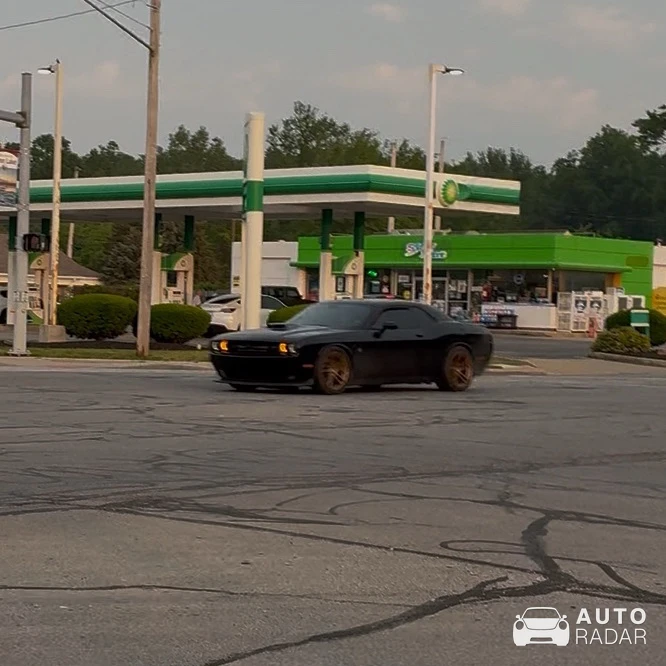 Dodge Challenger Scat Pack Swinger Edition 2023 spotted in Avon Lake