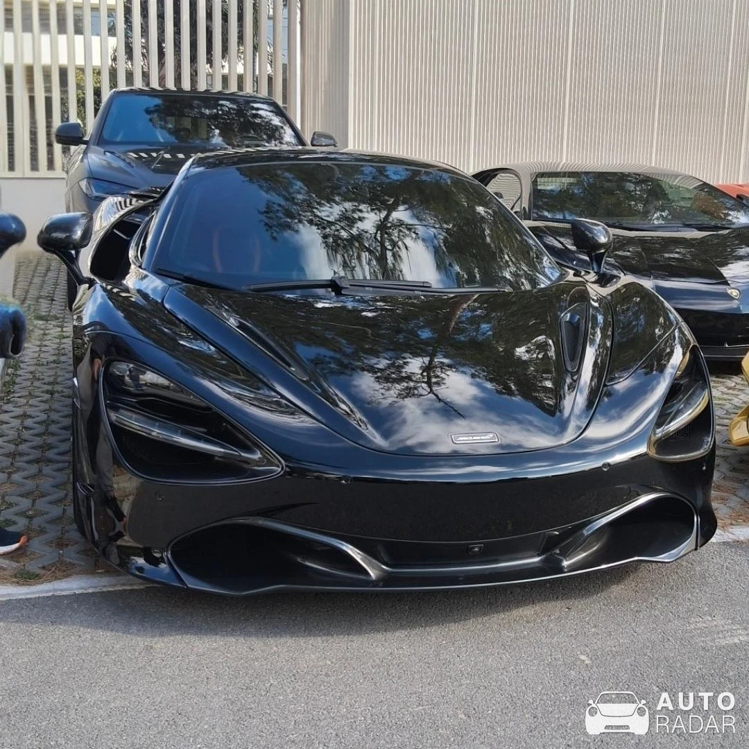 McLaren 720S spotted in Glyfada, Greece