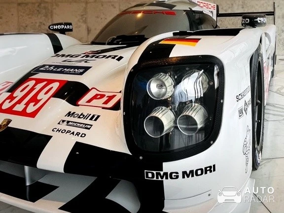 Porsche 919 Hybrid spotted in Calgary, Canada