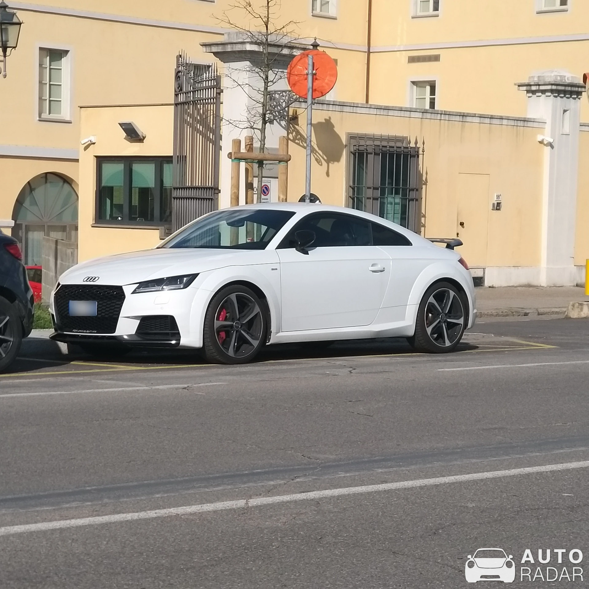 Audi TT-RS 8S spotted in Firenze, Italia