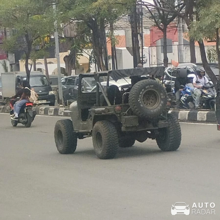 Jeep Willys MB spotted in Cirebon, Indonesia