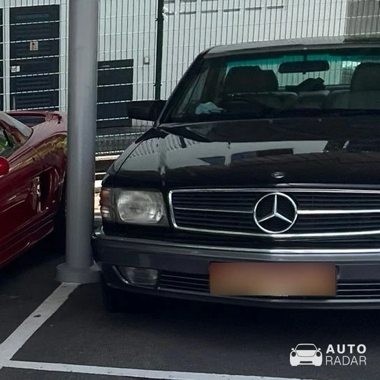 Mercedes-Benz 560 SEC spotted in Singapore, Singapore