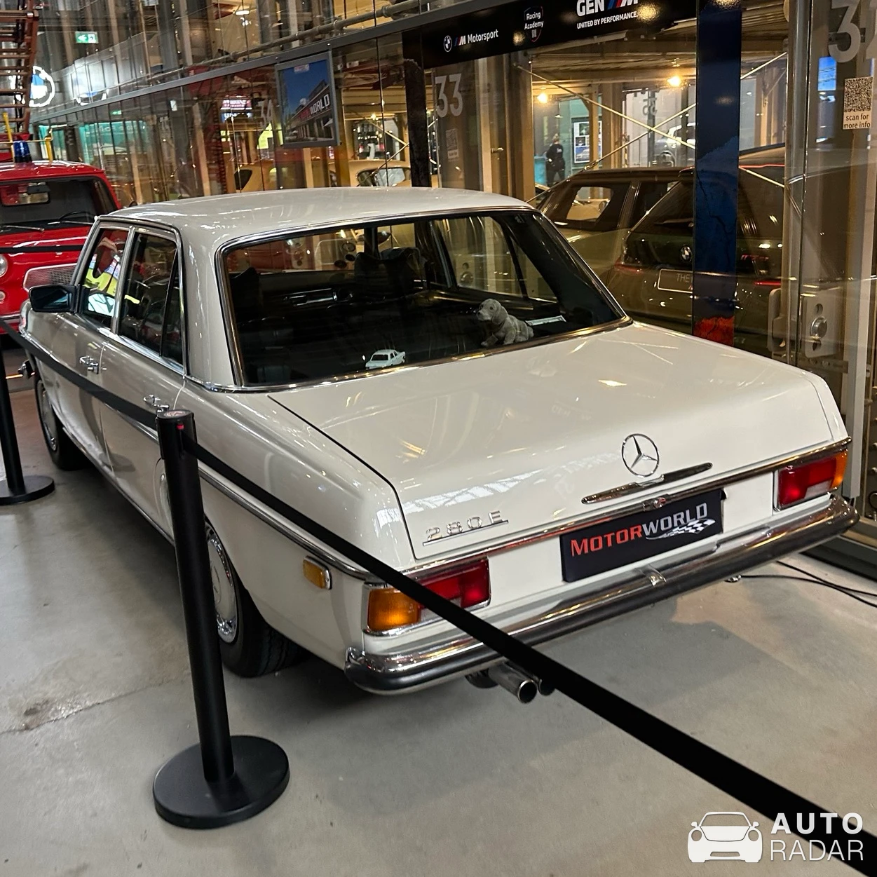 Mercedes-Benz 280E W123 spotted in München