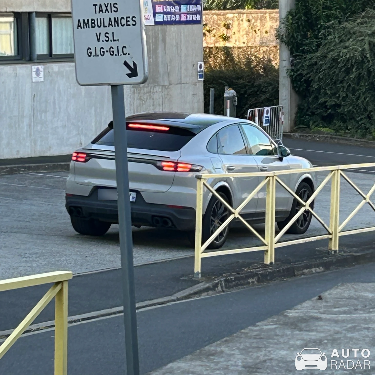 Porsche Cayenne Coupé spotted in Cholet