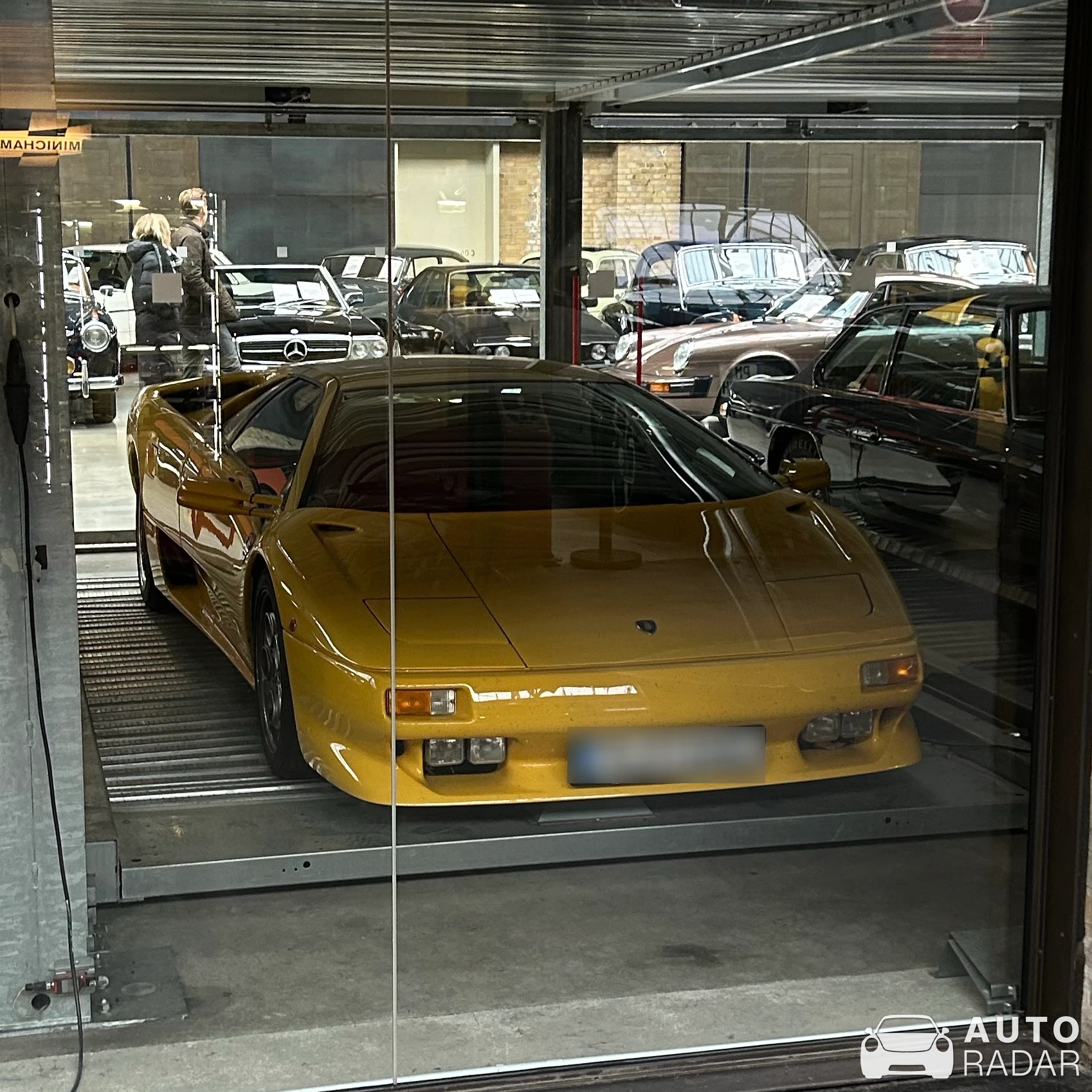 Lamborghini Diablo VT 6.0 SE spotted in Berlin