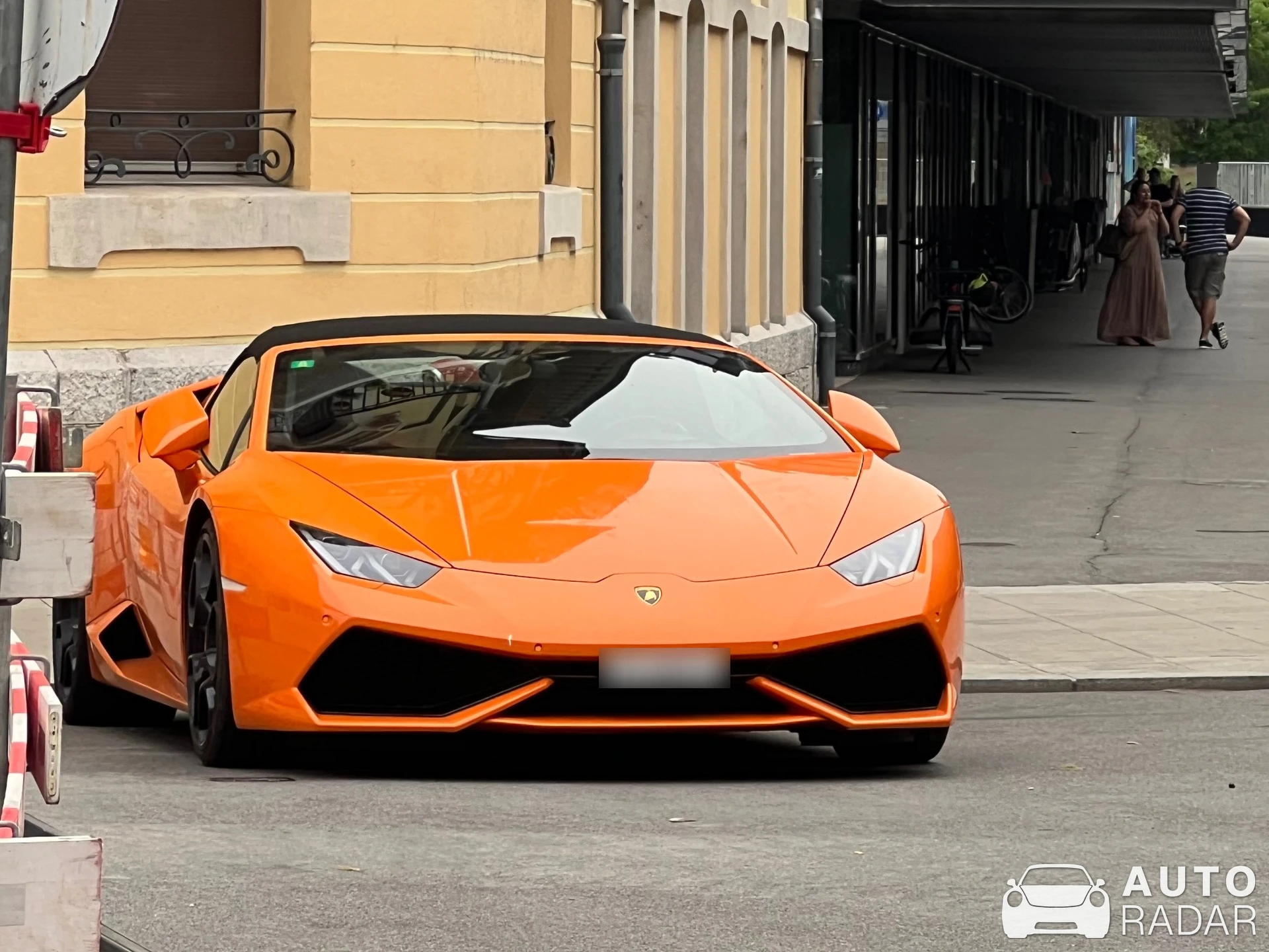 Lamborghini Huracán LP610-4 Spyder spotted in Genève, Switzerland