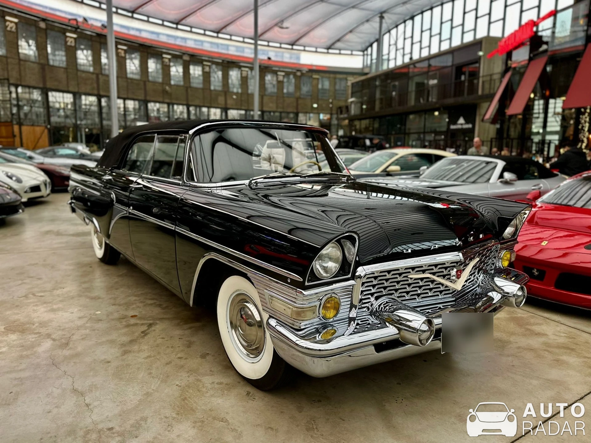 GAZ 13 Chaika spotted in Düsseldorf