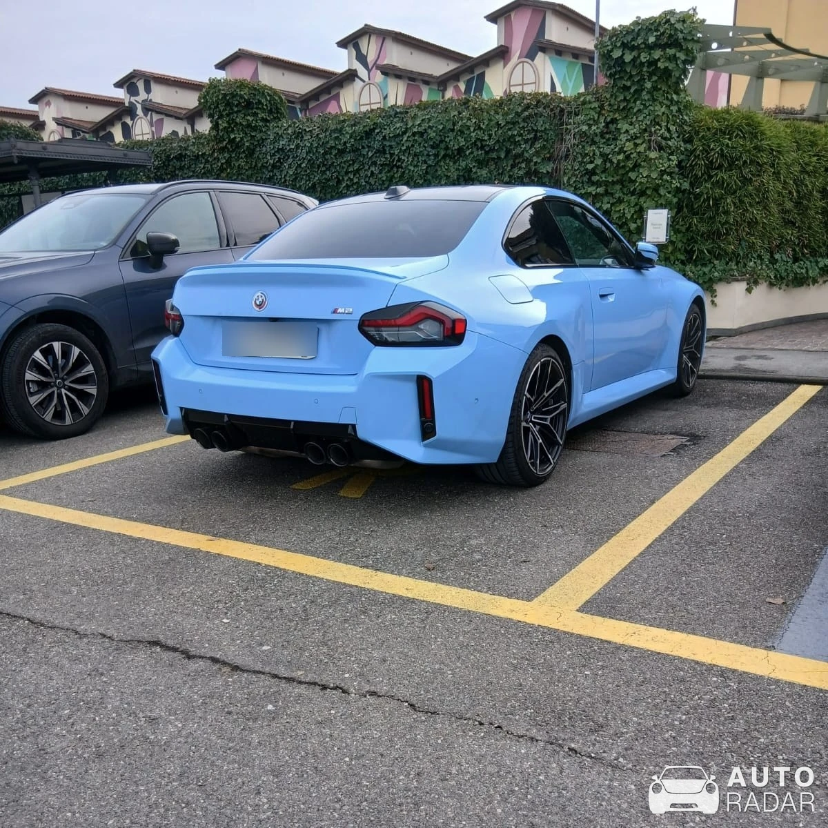 BMW M2 G87 Coupé spotted in Piacenza