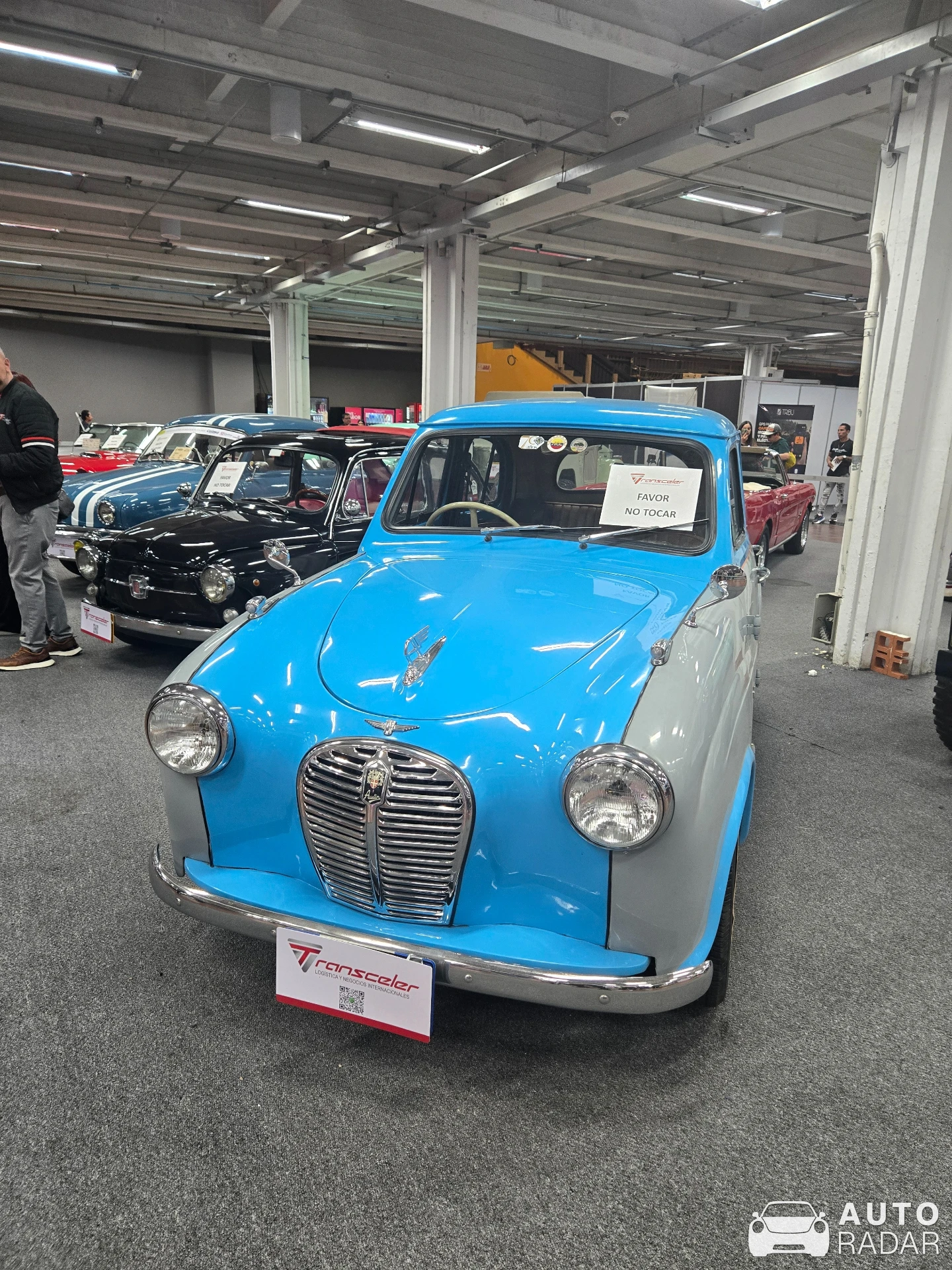 Austin A35 spotted in Bogotá
