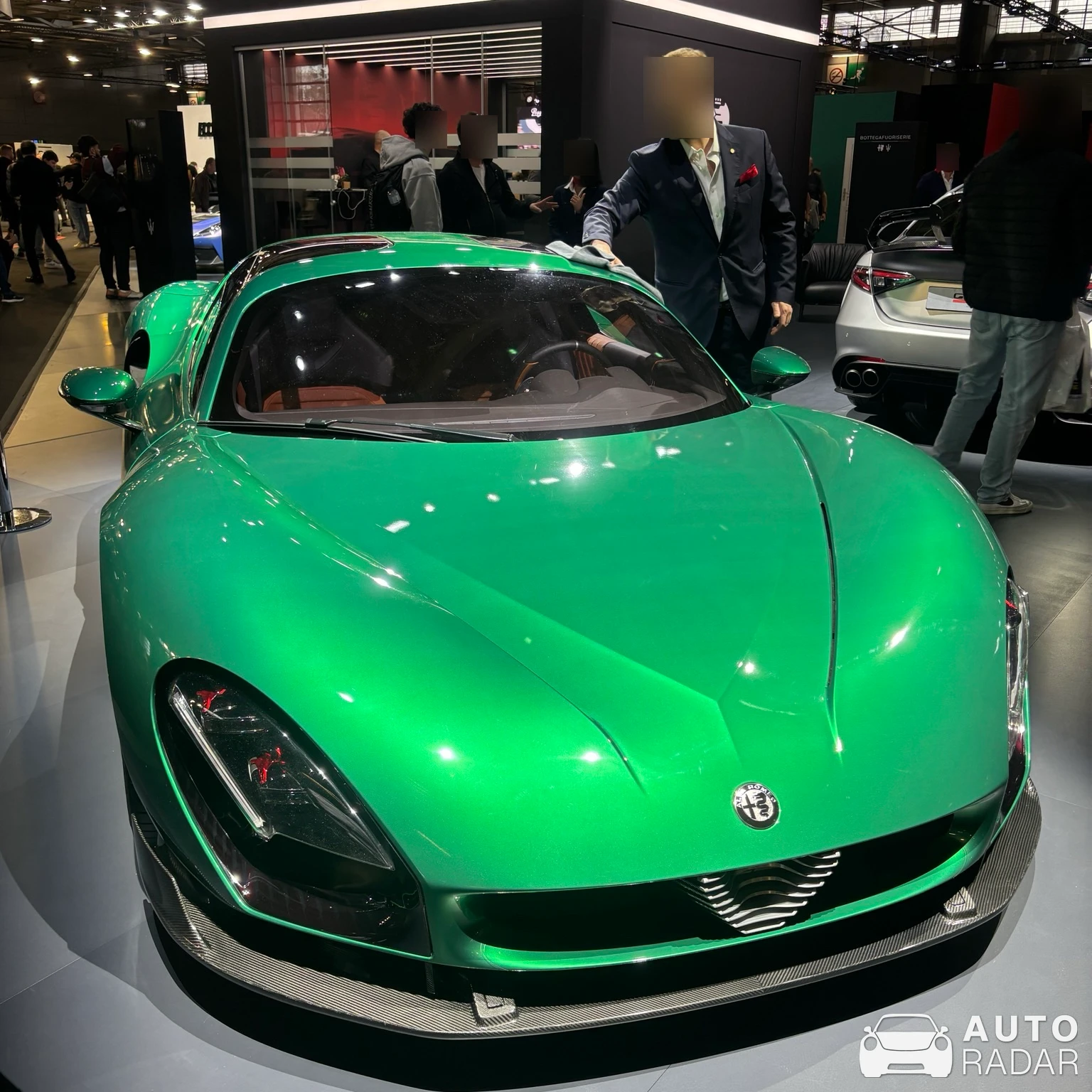 Alfa Romeo 33 Stradale spotted in Paris, France