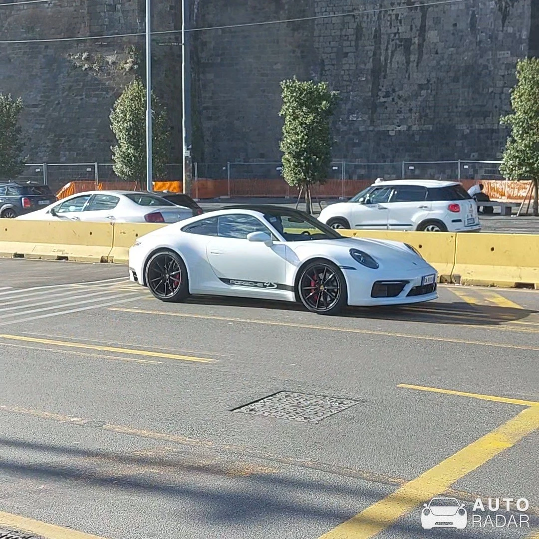 Porsche 992 Carrera 4S MkI spotted in Napoli, Italia