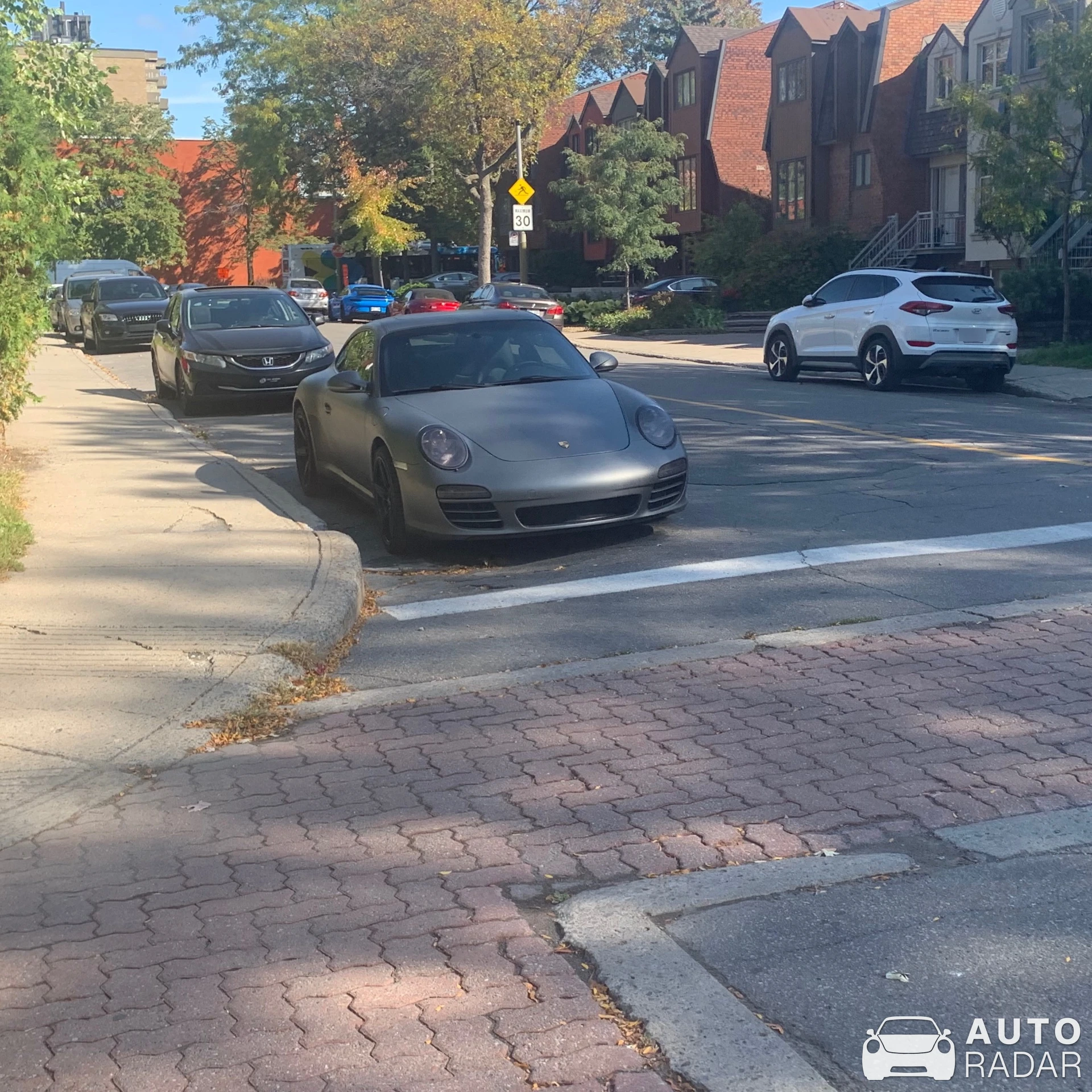 Porsche 997 Carrera 4 spotted in Montréal, Canada